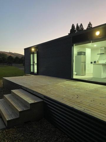Appartamento Bombay Hills Modern Retreat Auckland Esterno foto